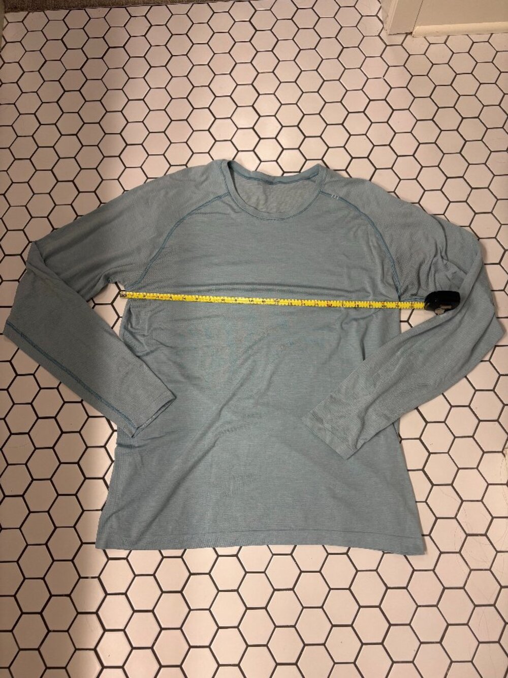 Lululemon Metal Vent Tech Long Sleeve Shirt XXL Light Blue